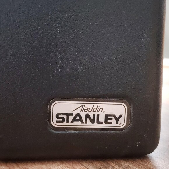 Vintage Stanley Aladdin Lunch Box Thermos Set Black Camping USA 1 Qt Polycaster - Picture 2 of 16